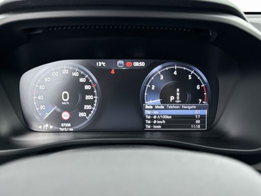 Volvo  XC40 T2 A/T R-Design | 19" | Adaptieve cruise | BLIS | Stoel/stuurverwarming | Parkeercamera | Leder/N... ActivLease financial lease