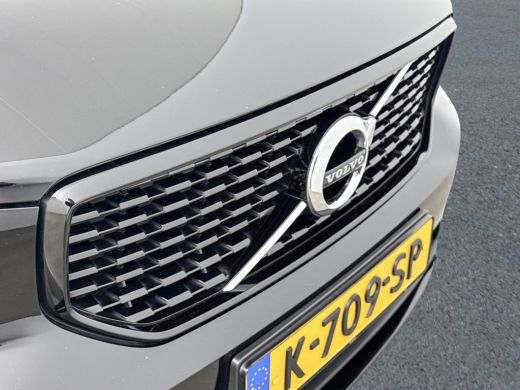 Volvo  XC40 T2 A/T R-Design | 19" | Adaptieve cruise | BLIS | Stoel/stuurverwarming | Parkeercamera | Leder/N... ActivLease financial lease