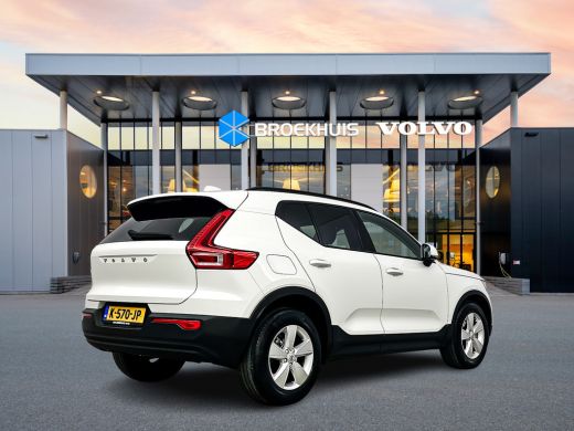 Volvo  XC40 T2 Momentum Core | Navigatie | Stoel/stuur/achterbankverwarming | Standkachel | Apple Carplay | P... ActivLease financial lease