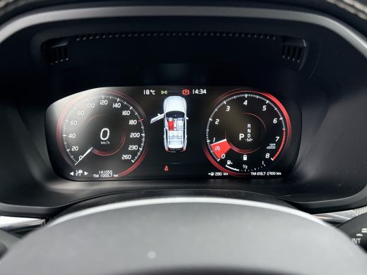 Volvo  XC60 B4 R-Design | 19" | Adaptieve cruise | BLIS | Parkeercamera | sStoel/stuurverwarming | Elektr. ve... ActivLease financial lease