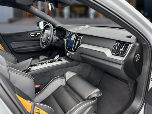 Volvo  XC60 T8 AWD Polestar Engineered | 22" | Bowers & Wilkins | 360 Camera | Trekhaak | Getint en gelaagd g... ActivLease financial lease