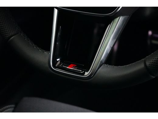 Audi A6 Avant 55 TFSIe 367PK Quattro S edition Competition | PANORAMADAK | TREKHAAK ActivLease financial lease