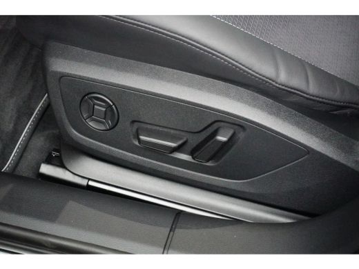 Audi A6 Avant 55 TFSIe 367PK Quattro S edition Competition | PANORAMADAK | TREKHAAK ActivLease financial lease