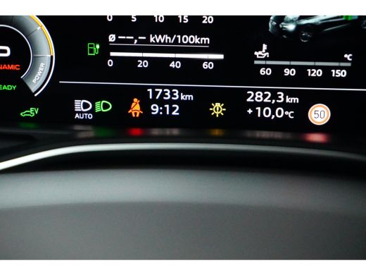 Audi A6 Avant 55 TFSIe 367PK Quattro S edition Competition | PANORAMADAK | TREKHAAK ActivLease financial lease