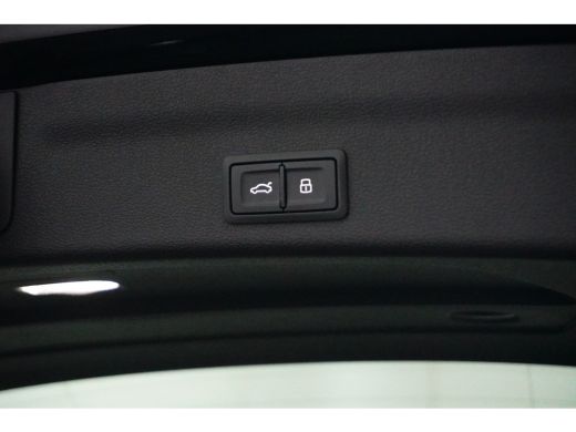 Audi A6 Avant 55 TFSIe 367PK Quattro S edition Competition | PANORAMADAK | TREKHAAK ActivLease financial lease