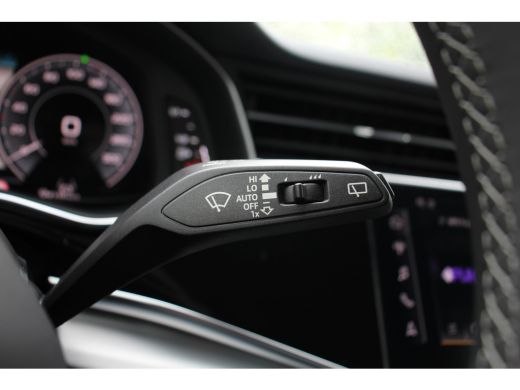 Audi Q7 60 TFSI E QUATTRO S-LINE | EL. TREKHAAK | LUCHTVERING | ADAPTIVE CRUISE | STOEL & STUURVERWARMING... ActivLease financial lease
