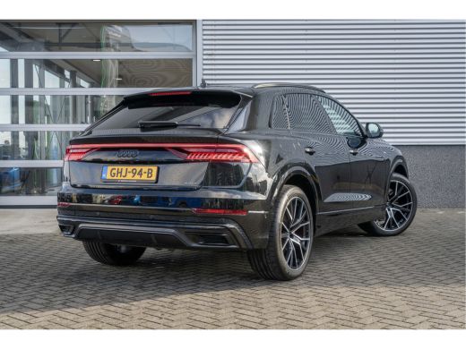 Audi Q8 Audi 60 TFSI e quattro Pro Line S Competition 22 inch velgen/Adaptieve cruise control/Optiekpakke... ActivLease financial lease