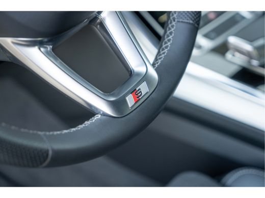 Audi Q8 Audi 60 TFSI e quattro Pro Line S Competition 22 inch velgen/Adaptieve cruise control/Optiekpakke... ActivLease financial lease