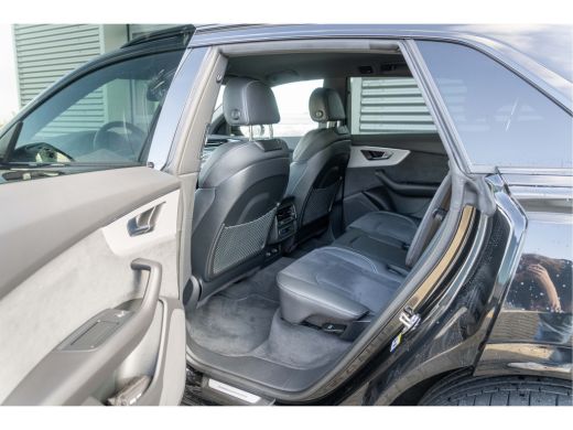 Audi Q8 Audi 60 TFSI e quattro Pro Line S Competition 22 inch velgen/Adaptieve cruise control/Optiekpakke... ActivLease financial lease