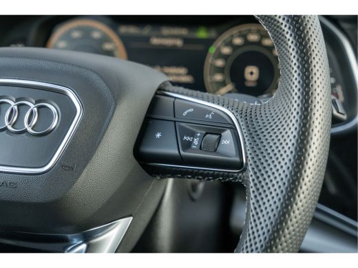 Audi Q8 Audi 60 TFSI e quattro Pro Line S Competition 22 inch velgen/Adaptieve cruise control/Optiekpakke... ActivLease financial lease