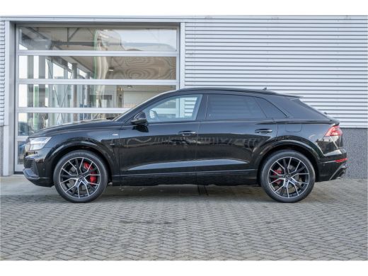Audi Q8 Audi 60 TFSI e quattro Pro Line S Competition 22 inch velgen/Adaptieve cruise control/Optiekpakke... ActivLease financial lease