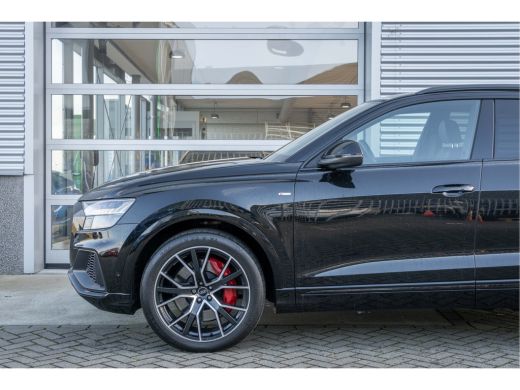 Audi Q8 Audi 60 TFSI e quattro Pro Line S Competition 22 inch velgen/Adaptieve cruise control/Optiekpakke... ActivLease financial lease