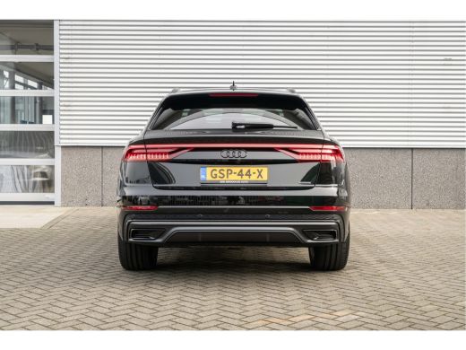 Audi Q8 Audi 60 TFSI e quattro Pro Line S Competition | Valcona| Panodak| Head up| 23 inch| Trekhaak| ActivLease financial lease