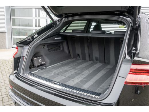 Audi Q8 Audi 60 TFSI e quattro Pro Line S Competition | Valcona| Panodak| Head up| 23 inch| Trekhaak| ActivLease financial lease