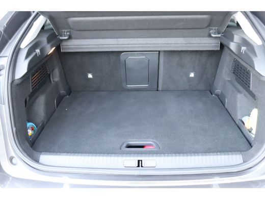 Citroën C4 1.2 PURETECH 130PK SHINE / NAVI / LEDER / CLIMA / FULL-LED / PDC / 18" LMV / CAMERA / HUD / KEYLE... ActivLease financial lease