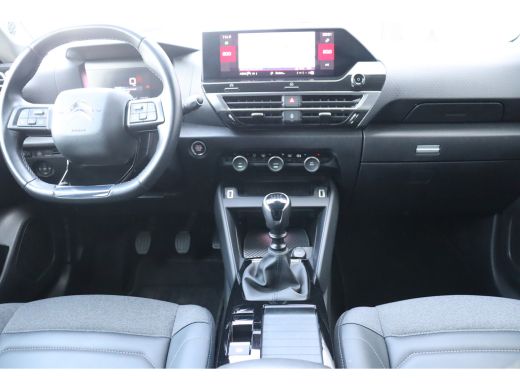 Citroën C4 1.2 PURETECH 130PK SHINE / NAVI / LEDER / CLIMA / FULL-LED / PDC / 18" LMV / CAMERA / HUD / KEYLE... ActivLease financial lease