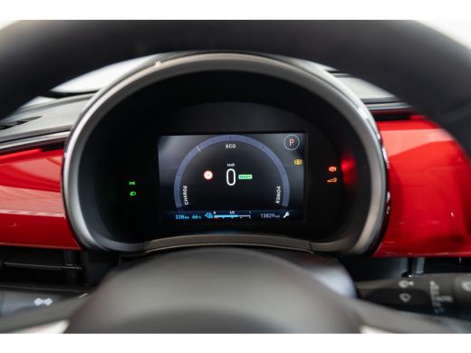 Fiat 600E Fiat RED 54 kWh | Apple Carplay & Android Auto | Parkeersensoren | Cruise Controle | Fabrieksgara... ActivLease financial lease
