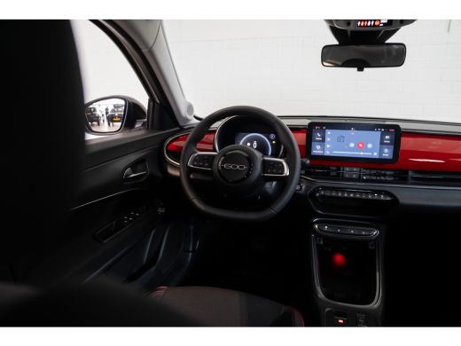 Fiat 600E Fiat RED 54 kWh | Apple Carplay & Android Auto | Parkeersensoren | Cruise Controle | Fabrieksgara... ActivLease financial lease