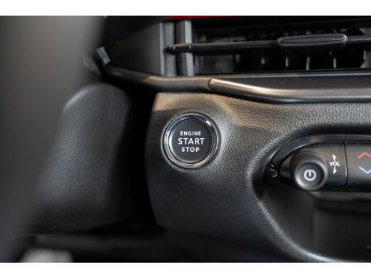 Fiat 600E Fiat RED 54 kWh | Apple Carplay & Android Auto | Parkeersensoren | Cruise Controle | Fabrieksgara... ActivLease financial lease