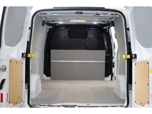 Ford Transit Custom 2.0 TDCI E6 L2H1 Trend Airco/Navi/Camera Trekhaak 2800kg 11-2019 ActivLease financial lease