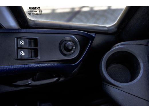 Iveco Daily 35S16 L2H2 | Automaat | 160PK | 3.5T Trekgewicht | 7-Zits | Cruise | Camera | PDC | Climate | Imp... ActivLease financial lease