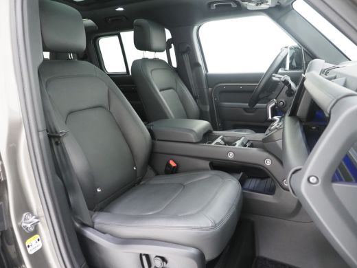 Land Rover Defender 110 P400e 110 X-Dynamic HSE | Head-up | El. trekhaak | Koel/verw voorstoelen | 22 Inch | Meridian... ActivLease financial lease