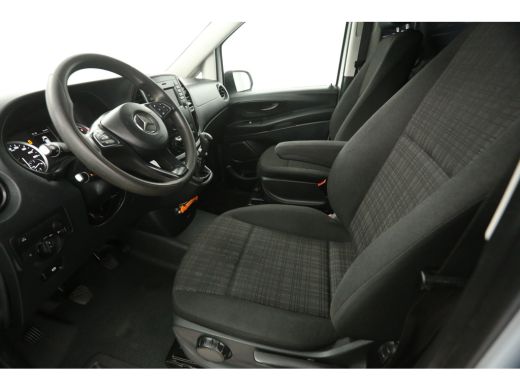 Mercedes Vito 114 CDI Lang Airco Camera Cruise Navigatie PDC Elektrpakket Trekhaak ActivLease financial lease