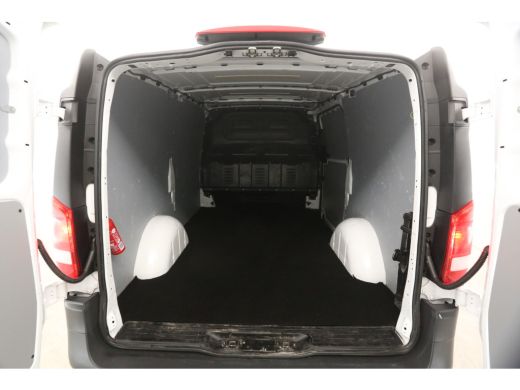 Mercedes Vito 114 CDI Lang Airco Camera Cruise Navigatie PDC Elektrpakket Trekhaak ActivLease financial lease