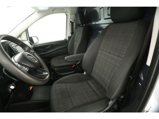 Mercedes Vito 114 CDI Lang Airco Camera Cruise Navigatie PDC Elektrpakket Trekhaak ActivLease financial lease