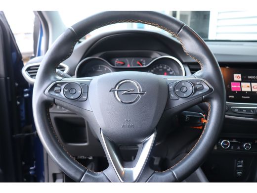 Opel Crossland X 1.2 TURBO 110PK INNOVATION+ / NAVI / LEDER / CLIMA / LED / PDC / 16" LMV / BLUETOOTH / CRUISECONT... ActivLease financial lease