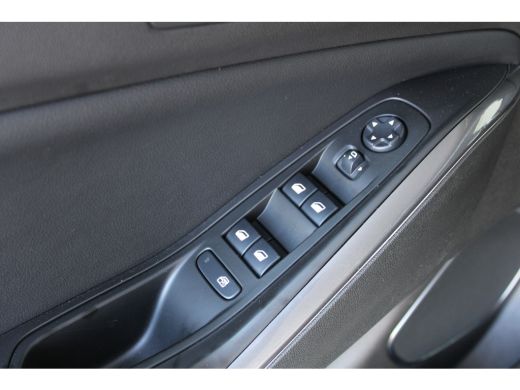 Opel Grandland X Opel 1.6 Turbo Hybrid4 Ultimate | Dodehoek detectie | LED koplampen | Lichtmetalen velgen 19" ActivLease financial lease