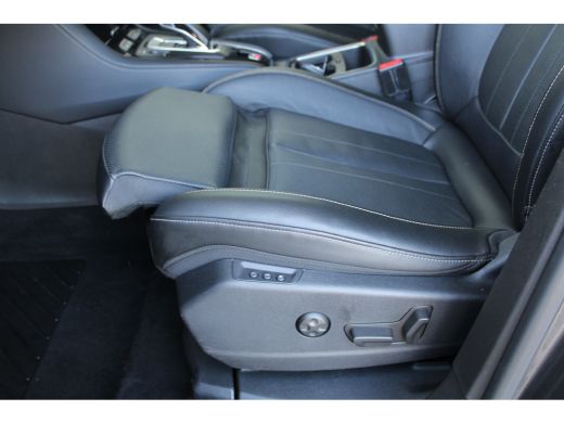 Opel Grandland X Opel 1.6 Turbo Hybrid4 Ultimate | Dodehoek detectie | LED koplampen | Lichtmetalen velgen 19" ActivLease financial lease