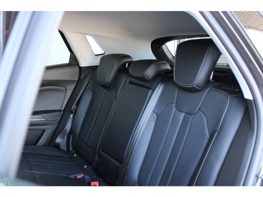 Opel Grandland X Opel 1.6 Turbo Hybrid4 Ultimate | Dodehoek detectie | LED koplampen | Lichtmetalen velgen 19" ActivLease financial lease