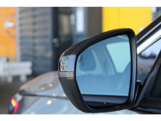 Opel Grandland X Opel 1.6 Turbo Hybrid4 Ultimate | Dodehoek detectie | LED koplampen | Lichtmetalen velgen 19" ActivLease financial lease