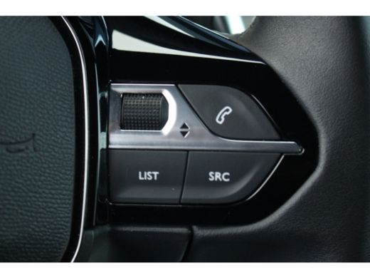 Peugeot 2008 1.2 130 Allure | CarPlay | 17" LMV | LED | Leder/Stof | Cruise | Bluetooth | Clima | ActivLease financial lease