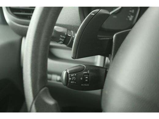 Peugeot Expert 231L 2.0 BlueHDI L3H1 177PK Automaat Airco 360Camera Cruise Carplay PDC LED 3 Persoons ActivLease financial lease