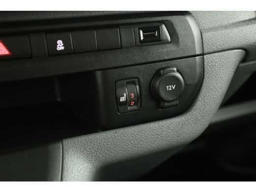 Peugeot Expert 231L 2.0 BlueHDI L3H1 177PK Automaat Airco 360Camera Cruise Carplay PDC LED 3 Persoons ActivLease financial lease