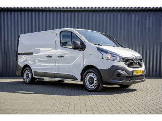 Renault Trafic 1.6 dCi | L1H1 | Navigatie | Cruise | Inrichting | PDC | Airco | Euro 6 ActivLease financial lease