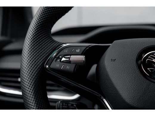 Skoda Enyaq 60 Sportline 180PK | Panoramadak | 21"LMV | Business | direct beschikbaar! ActivLease financial lease