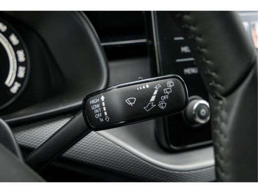 Skoda Kamiq 1.0 TSI 110pk DSG Ambition | Metaalkleur | Upgrade Pakket | Vierseizoenen banden ActivLease financial lease