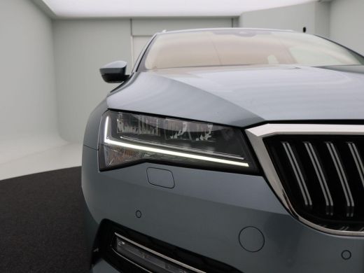 Skoda Superb Combi 1.5 TSi 150 Pk Automaat Business Edition | Navigatie | 17 Inch | Adaptive Cruise | Stoelver... ActivLease financial lease