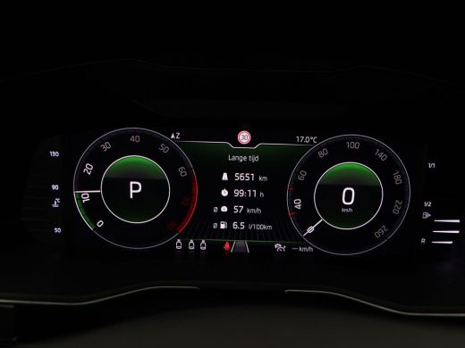 Skoda Superb Combi 1.5 TSi 150 Pk Automaat Business Edition | Navigatie | 17 Inch | Adaptive Cruise | Stoelver... ActivLease financial lease