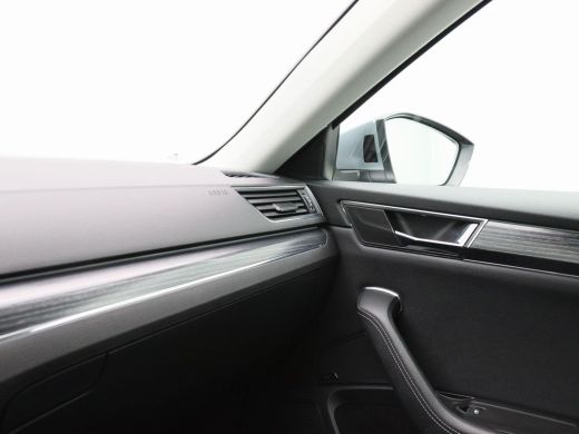Skoda Superb Combi 1.5 TSi 150 Pk Automaat Business Edition | Navigatie | 17 Inch | Adaptive Cruise | Stoelver... ActivLease financial lease