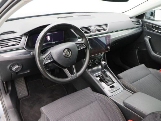 Skoda Superb Combi 1.5 TSi 150 Pk Automaat Business Edition | Navigatie | 17 Inch | Adaptive Cruise | Stoelver... ActivLease financial lease