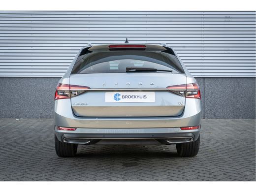 Skoda Superb Combi Škoda 1.4 TSI 218 PK DSG iV Phev L&K | Trekhaak| Camera | Leer| Electrische Stoelen | Canton| ActivLease financial lease