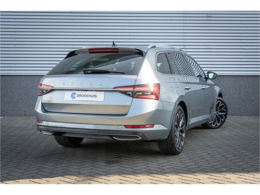 Skoda Superb Combi Škoda 1.4 TSI 218 PK DSG iV Phev L&K | Trekhaak| Camera | Leer| Electrische Stoelen | Canton| ActivLease financial lease