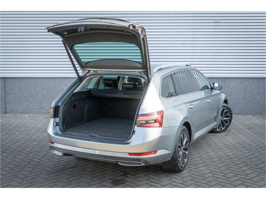 Skoda Superb Combi Škoda 1.4 TSI 218 PK DSG iV Phev L&K | Trekhaak| Camera | Leer| Electrische Stoelen | Canton| ActivLease financial lease