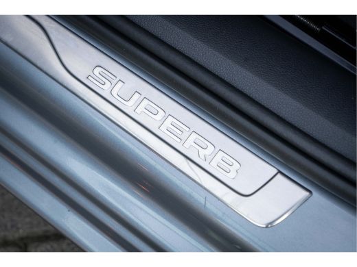 Skoda Superb Combi Škoda 1.4 TSI 218 PK DSG iV Phev L&K | Trekhaak| Camera | Leer| Electrische Stoelen | Canton| ActivLease financial lease