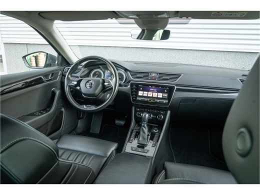 Skoda Superb Combi Škoda 1.4 TSI 218 PK DSG iV Phev L&K | Trekhaak| Camera | Leer| Electrische Stoelen | Canton| ActivLease financial lease
