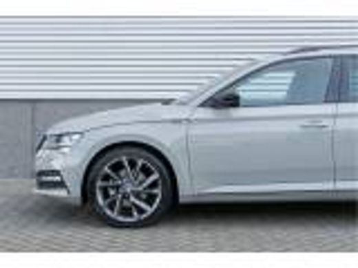 Skoda Superb Combi Škoda 1.4 TSI 218PK PHEV iV Sportline Business | Pan-Dak| 19 Inc| Comfort pakket| Functie p... ActivLease financial lease